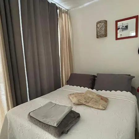 La En Bord De Sur Daire *